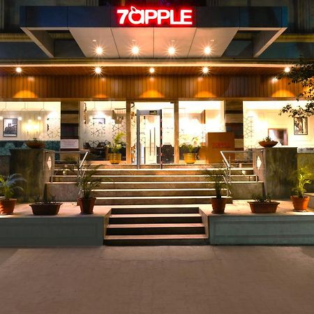7 Apple Hotel - Viman Nagar Pune Bagian luar foto