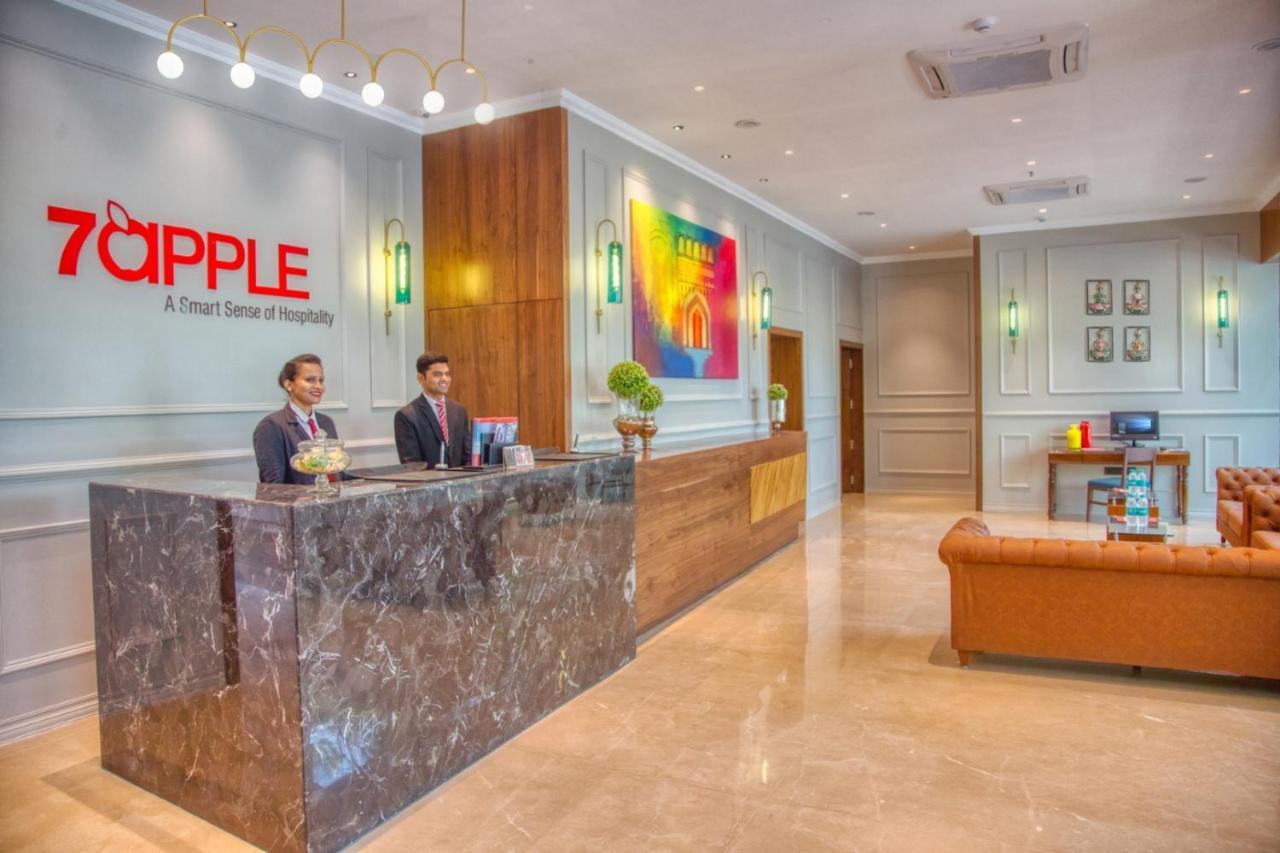 7 Apple Hotel - Viman Nagar Pune Bagian luar foto