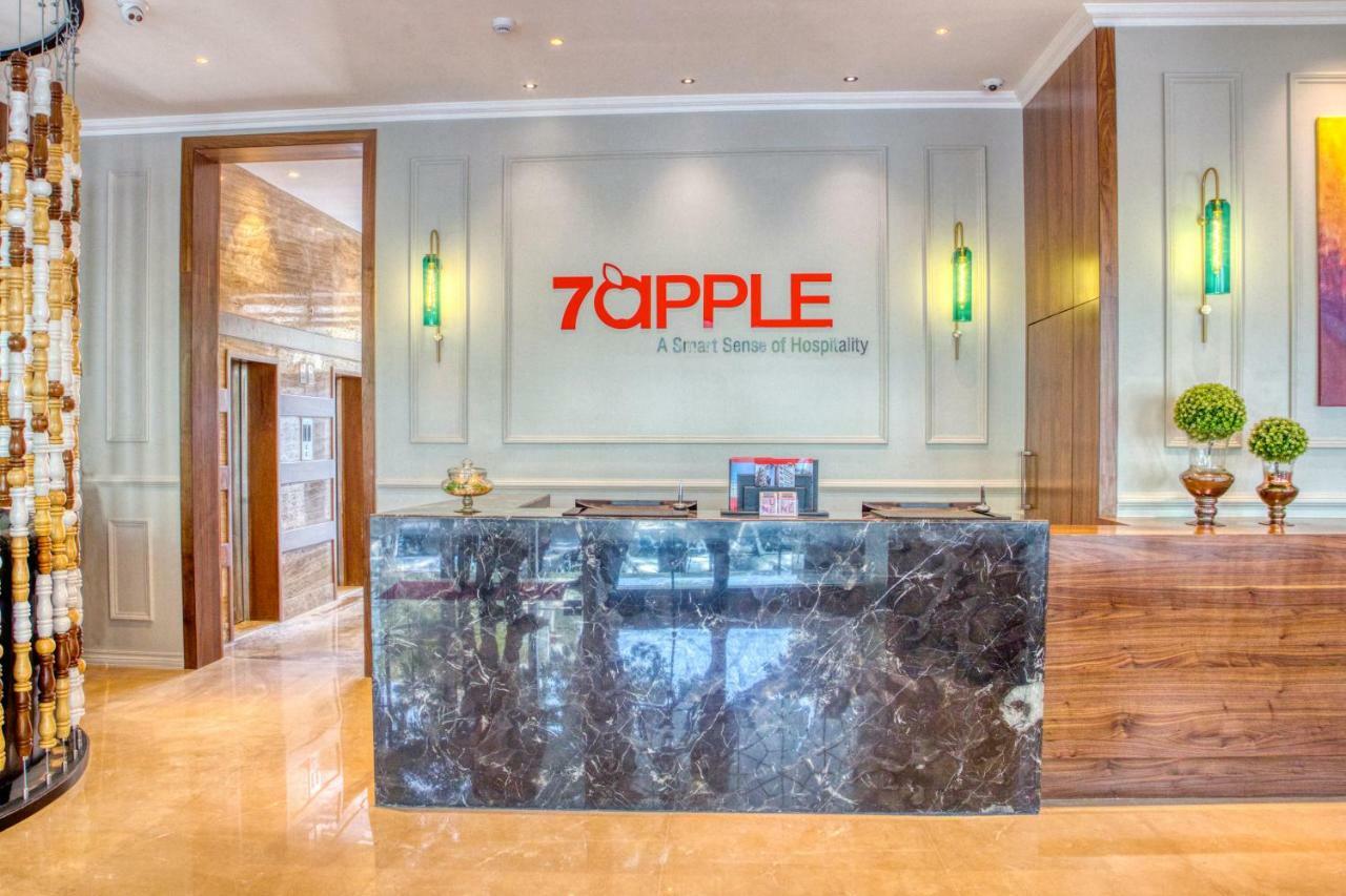 7 Apple Hotel - Viman Nagar Pune Bagian luar foto